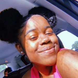 Meet your Posher, Destiny